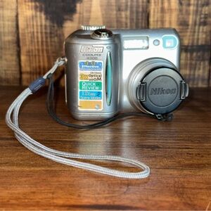 Nikon Coolpix 4300 Silver Digital Camera